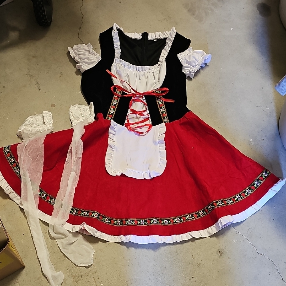 New Womens Bavarian Costume Dress with Apron And Knee Highs